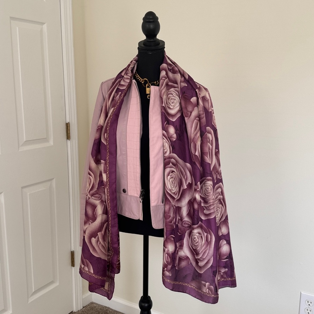 Luxurious Purple Floral Silk-Feel Scarf - Picture 3 of 3